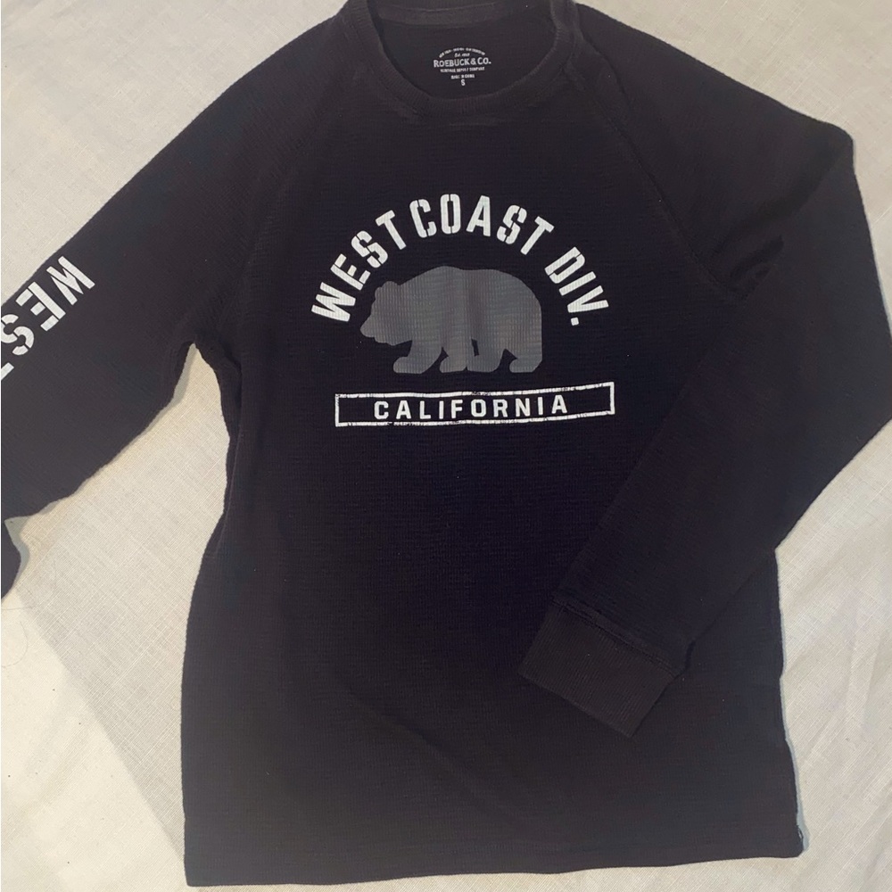 Roebuck & Co long sleeve tee